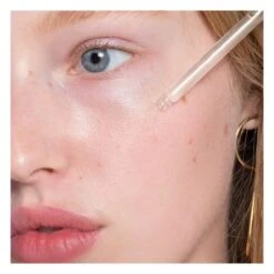 Base De Teint True Skin Radiant Serum - 30 Ml -RMS Beauty Boutique base de teint lissante true skin radiant serum ilia beauty 4