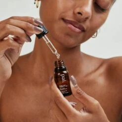 Booster Eclaircissant Vitamine C Stabilisée 20% - 10 Ml -RMS Beauty Boutique booster visage vitamine c eclaricissant stabilisee 20 pour cent pai skincare 6