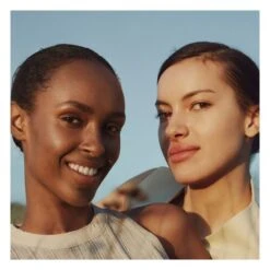 Crème Teintée The Beautiful Tint - 40 Ml -RMS Beauty Boutique creme teintee bio the beautiful tint kjaer weis 11