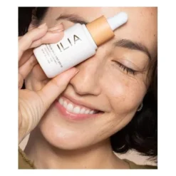 Super Serum Skin Tint SPF30 - 30 Ml -RMS Beauty Boutique fond de teint naturel super serum skin tint spf30 ilia beauty 3