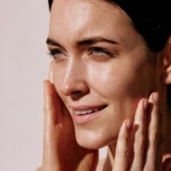 Nettoyant Exfoliant Refining Cleanser Superkind - 125 Ml -RMS Beauty Boutique nettoyant visage bio exfoliant refining cleanser superkind tata harper 2